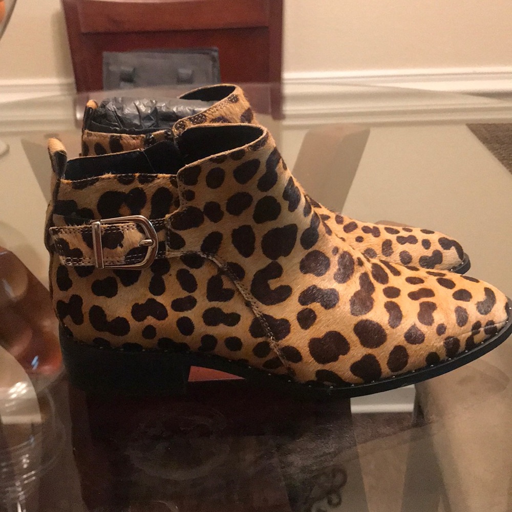 Steve Madden bootie